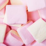 Ilustrasi Makanan ringan atau snack food Marshamallow. (Freepik)