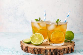 Ilustras Minuman Lemon Tea. (Freepik azerbaijan_stockers)