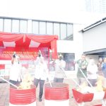 Teks foto: Kejaksaan Negeri Jakarta Barat bersama unsur Forkominko Jakarta Barat, memusnahkan barang bukti tindak pidana umum di halaman Kantor Kejaksaan Negeri Jakarta Barat. (Dok. Kejari Jakarta Barat)