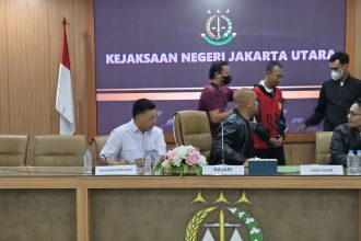Teks foto: Kejaksaan Negeri Jakarta Utara menangkap DPO yang kabur melarikan diri dari Pengadilan Negeri Jakarta Utara setelah dilakukan persidangan tahap pemeriksaan saksi. (Dok. Kejari Jakut)