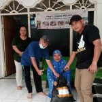 Teks Foto: Kejari Jakarta Barat menyalurkan hewan kurban ke warga Jakarta Barat dan Panti Jompo. (Dok. Kejari Jakbar)