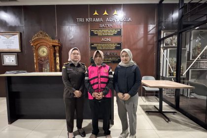Teks foto: Kejaksaan Negeri Jakarta Selatan menahan tersangka ke-5 Kasus Dugaan Korupsi Kredit Fiktif Bank BUMN BRI, Jakarta Selatan. (Dok. Kejari Jaksel)