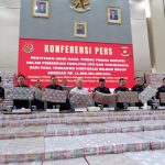 Teks foto: Kejaksaan Agung menyita uang barang bukti Rp 11,8 Triliun dari kasus dugaan korupsi CPO Minyak Goreng di Gedung Bundar Jampidsus, Kejagung, Jakarta. (Dok. Puspenkum)