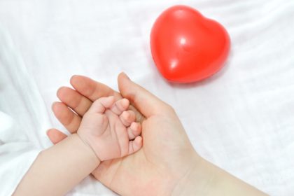 Ilustrasi bayi. (Freepik/onlyyouqj)