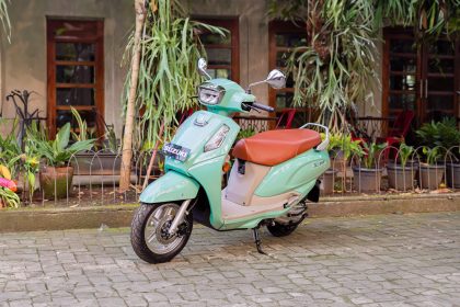 Teks foto: Sepeda motor Suzuki Access 125 resmi mengaspal di Indonesia dengan harga Rp25,5 juta OTR Jakarta. (Dok. PT SIS)