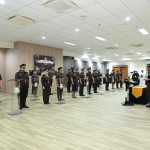 Teks Foto: Kajati Jawa Barat Hermon Dekristo melantik 16 Kajari dan Wakajati di Gedung Kejati Jabar. (Dok. Kejati Jabar)